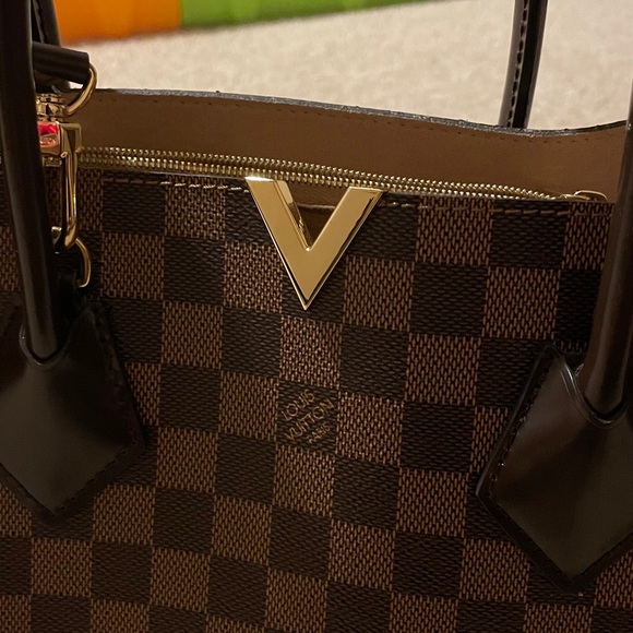 Authentic Louis Vuitton Kensington - Picture 6 of 11